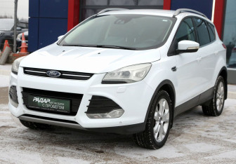 Подержанный автомобиль Ford Kuga 2014 года (3 фото)