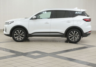 Подержанный автомобиль Chery Tiggo 7 Pro 2021 года (7 фото)