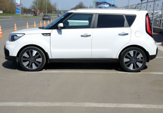Подержанный автомобиль Kia Soul 2019 года (8 фото)