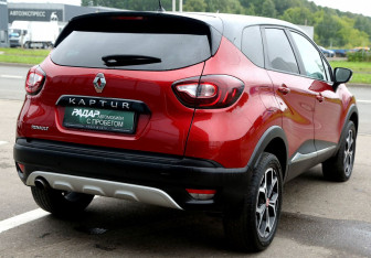 Подержанный автомобиль Renault Kaptur 2020 года (6 фото)