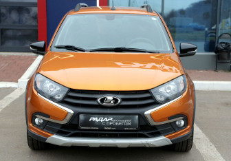 Подержанный автомобиль LADA (ВАЗ) Granta Wagon 2019 года (2 фото)