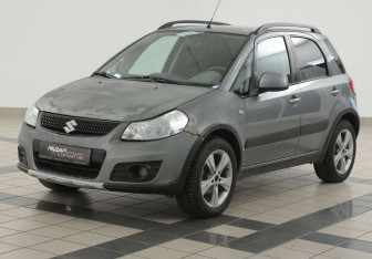 Подержанный автомобиль Suzuki SX4 Hatchback 2012 года (8 фото)