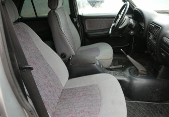 Подержанный автомобиль ГАЗ 31105 «Волга» 2004 года (10 фото)