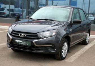 Подержанный автомобиль LADA (ВАЗ) Granta Sedan 2018 года (3 фото)