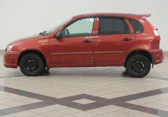 Подержанный автомобиль LADA (ВАЗ) Kalina Hatchback 2010 года (7 фото)