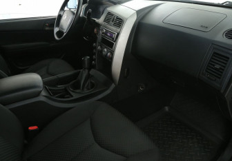 Подержанный автомобиль SsangYong Kyron 2011 года (9 фото)