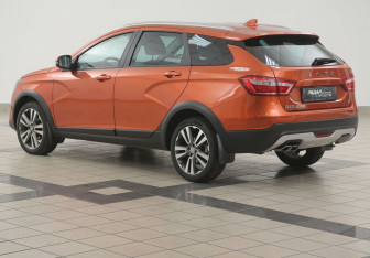 Подержанный автомобиль LADA (ВАЗ) Vesta Wagon 2018 года (2 фото)