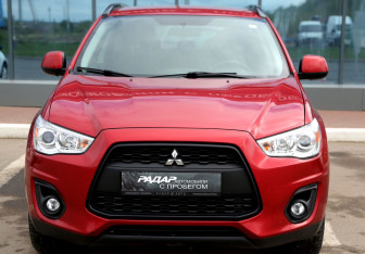 Подержанный автомобиль Mitsubishi ASX 2014 года (2 фото)