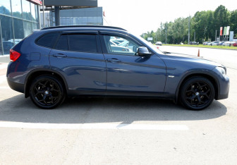 Подержанный автомобиль BMW X1 2012 года (7 фото)