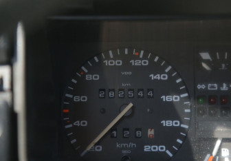 Подержанный автомобиль Volkswagen Golf Hatchback 1990 года (16 фото)