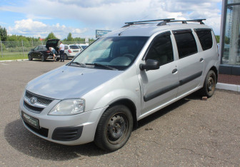 Подержанный автомобиль LADA (ВАЗ) Largus Wagon 2016 года (3 фото)