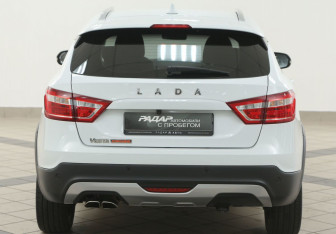 Подержанный автомобиль LADA (ВАЗ) Vesta Wagon 2019 года (3 фото)