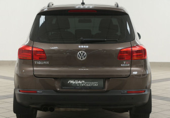 Подержанный автомобиль Volkswagen Tiguan 2014 года (3 фото)