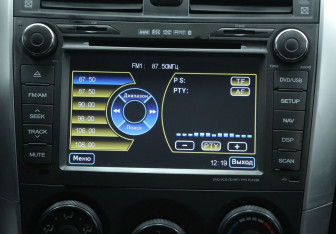 Подержанный автомобиль Toyota Corolla Sedan 2011 года (13 фото)