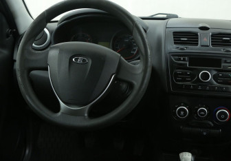 Подержанный автомобиль LADA (ВАЗ) Kalina Wagon 2016 года (14 фото)