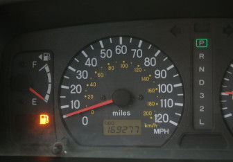 Подержанный автомобиль Mitsubishi Montero Sport 2001 года (18 фото)