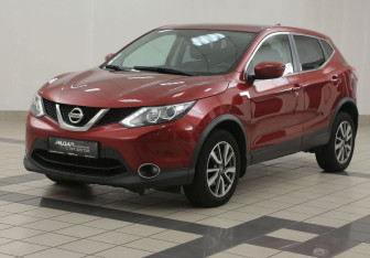 Подержанный автомобиль Nissan Qashqai 2017 года (8 фото)