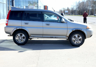 Подержанный автомобиль Honda HR-V 1999 года (7 фото)