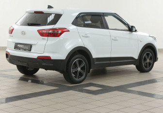 Подержанный автомобиль Hyundai Creta 2019 года (4 фото)