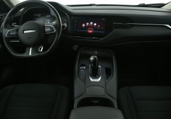 Подержанный автомобиль Haval F7 2020 года (12 фото)