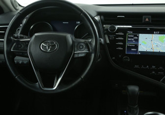 Подержанный автомобиль Toyota Camry Sedan 2020 года (14 фото)