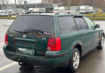 Подержанный автомобиль Volkswagen Passat Wagon 1999 года (7 фото)