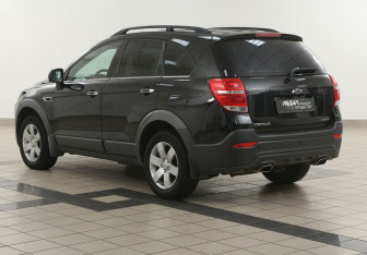 Подержанный автомобиль Chevrolet Captiva 2014 года (2 фото)