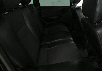 Подержанный автомобиль Chevrolet Niva 2012 года (11 фото)