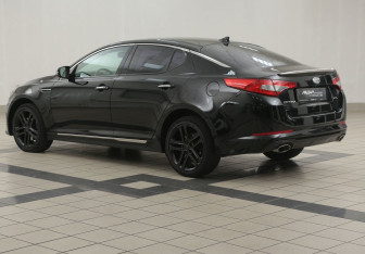 Подержанный автомобиль Kia Optima Sedan 2012 года (2 фото)
