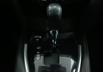 Подержанный автомобиль Nissan Qashqai 2014 года (15 фото)