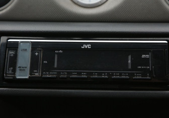 Подержанный автомобиль Mitsubishi Outlander 2006 года (17 фото)