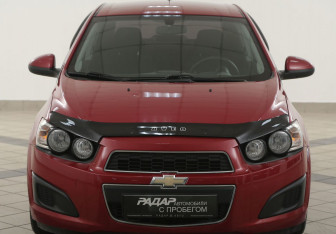 Подержанный автомобиль Chevrolet Aveo Sedan 2014 года (6 фото)