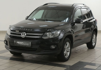 Подержанный автомобиль Volkswagen Tiguan 2012 года (8 фото)