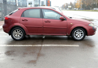 Подержанный автомобиль Chevrolet Lacetti Hatchback 2008 года (7 фото)