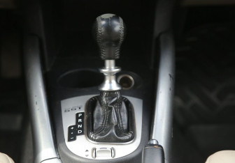 Подержанный автомобиль Mitsubishi Outlander 2010 года (14 фото)