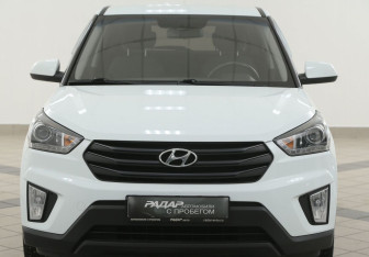 Подержанный автомобиль Hyundai Creta 2019 года (6 фото)