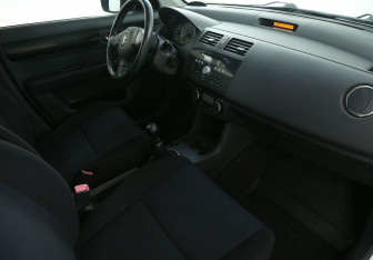 Подержанный автомобиль Suzuki Swift Hatchback 2007 года (9 фото)