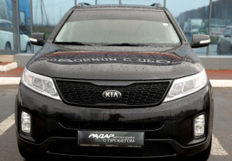 Подержанный автомобиль Kia Sorento 2012 года (2 фото)