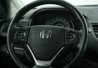 Подержанный автомобиль Honda CR-V 2013 года (16 фото)
