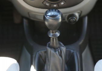 Подержанный автомобиль Chevrolet Lacetti Wagon 2005 года (13 фото)