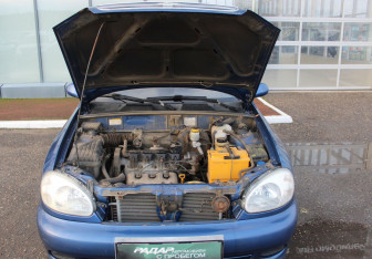 Подержанный автомобиль Chevrolet Lanos 2007 года (15 фото)