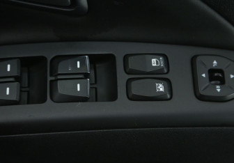 Подержанный автомобиль Hyundai ix35 2015 года (17 фото)