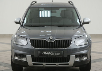 Подержанный автомобиль Skoda Yeti 2017 года (6 фото)