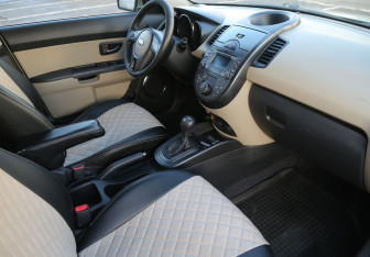 Подержанный автомобиль Kia Soul 2011 года (9 фото)