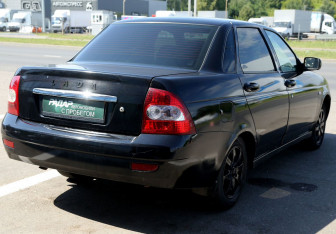 Подержанный автомобиль LADA (ВАЗ) Priora Sedan 2010 года (6 фото)