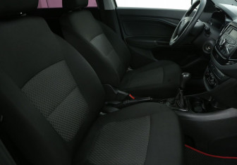 Подержанный автомобиль LADA (ВАЗ) Vesta Sedan 2016 года (10 фото)