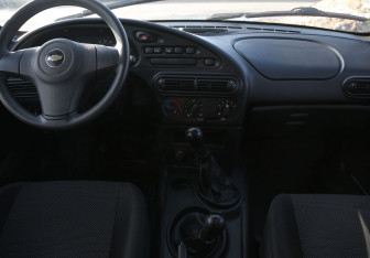Подержанный автомобиль Chevrolet Niva 2014 года (12 фото)