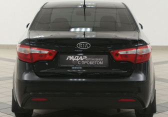 Подержанный автомобиль Kia Rio Sedan 2012 года (3 фото)