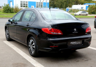 Подержанный автомобиль Peugeot 408 2012 года (4 фото)