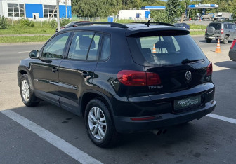 Подержанный автомобиль Volkswagen Tiguan 2015 года (5 фото)